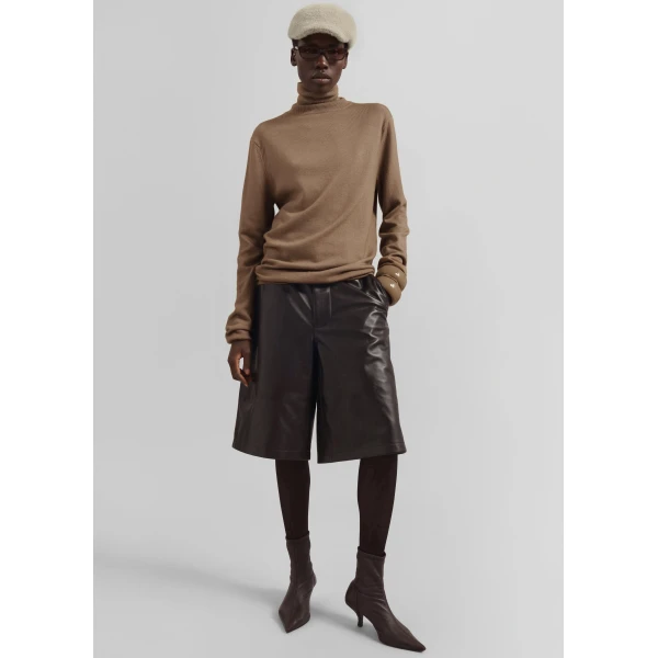 The Frankie Shop Eve Thin Turtleneck Sweater – Camel, view 4