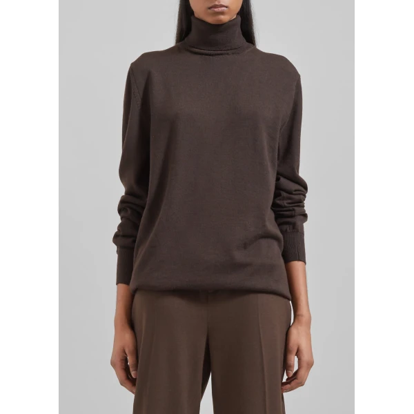 The Frankie Shop Eve Thin Turtleneck Sweater - Dark Brown - Oversized Minimalist Knitwear in Beige - Shop at Luxury Shoes 