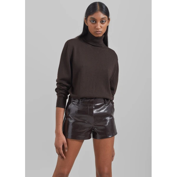 The Frankie Shop Eve Thin Turtleneck Sweater - Dark Brown - Oversized Minimalist Knitwear in Beige - Shop at Luxury Shoes 