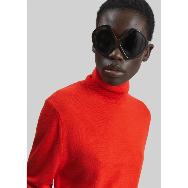 The Frankie Shop Eve Thin Turtleneck Sweater - Red - Oversized Minimalist Knitwear in Red - Shop at Luxury Shoes 