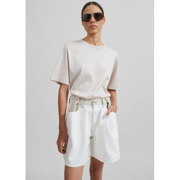 The Frankie Shop Hayla Contrast Denim Shorts - Off White/Beige - Oversized Minimalist Shorts in Multicolour - Shop at Luxury Shoes 