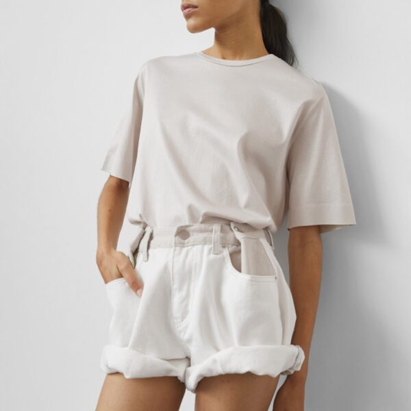 The Frankie Shop Hayla Contrast Denim Shorts – Off White/Beige, view 3