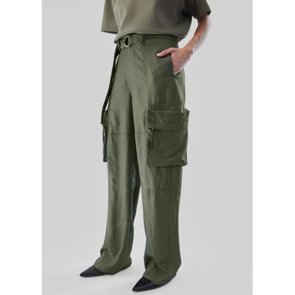 The Frankie Shop Kelly Fluid Cargo Pants - Moss Green - Oversized Minimalist Pants in Green - Shop at Luxury Shoes 