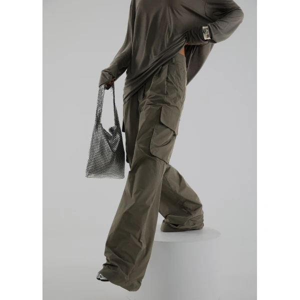 The Frankie Shop Koa Cargo Pants - Khaki - Oversized Minimalist Pants in Green - Shop at Luxury Shoes 