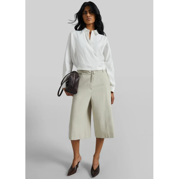 The Frankie Shop Lavre Belted Bermuda Shorts - Beige Melange - Oversized Minimalist Shorts in Beige - Shop at Luxury Shoes 