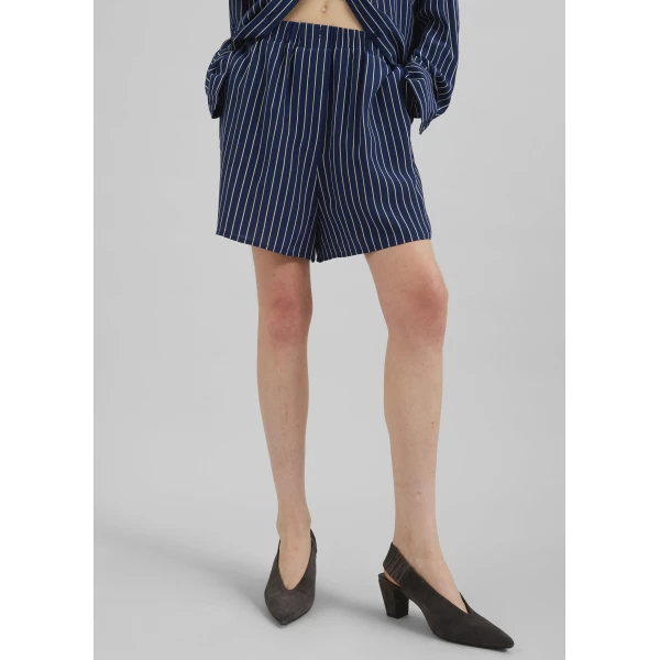 The Frankie Shop Lui Striped Boxer Shorts - Navy/Beige Pinstripe - Oversized Minimalist Shorts in Multicolour - Shop at Luxury Shoes 