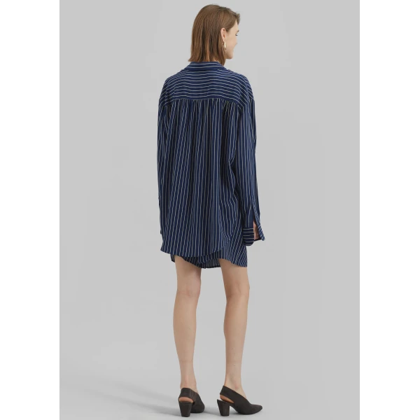 The Frankie Shop Lui Striped Boxer Shorts - Navy/Beige Pinstripe - Oversized Minimalist Shorts in Multicolour - Shop at Luxury Shoes 