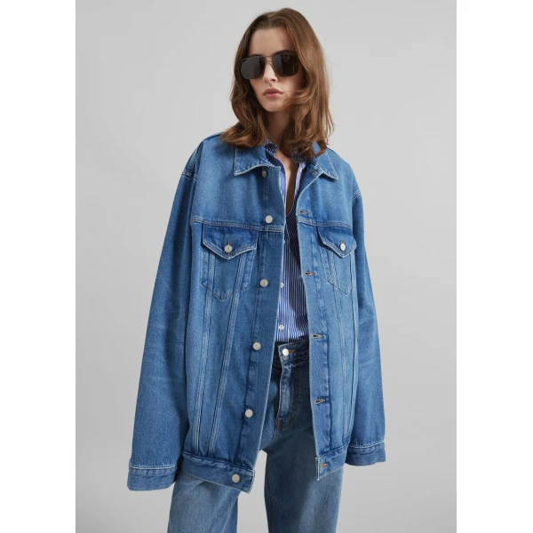 The Frankie Shop Marden Denim Jacket - Medium Wash - Oversized Minimalist Jackets in Grey - Shop at Luxury Shoes 