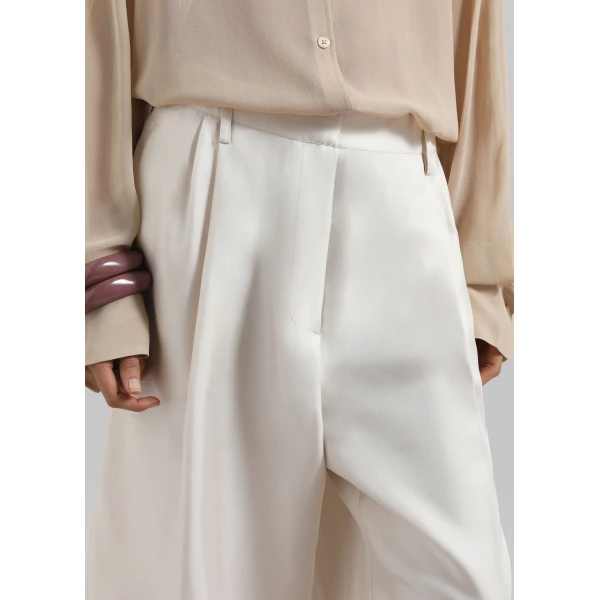 The Frankie Shop Marfa Pleated Silk Bermuda Shorts - Ivory - Oversized Minimalist Shorts in Ivory - Shop at Luxury Shoes 