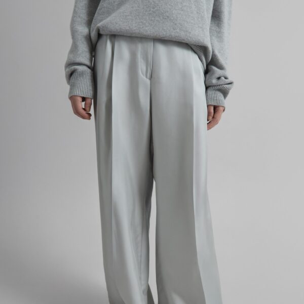The Frankie Shop Marfa Pleated Silk Trousers – Grey, view 4