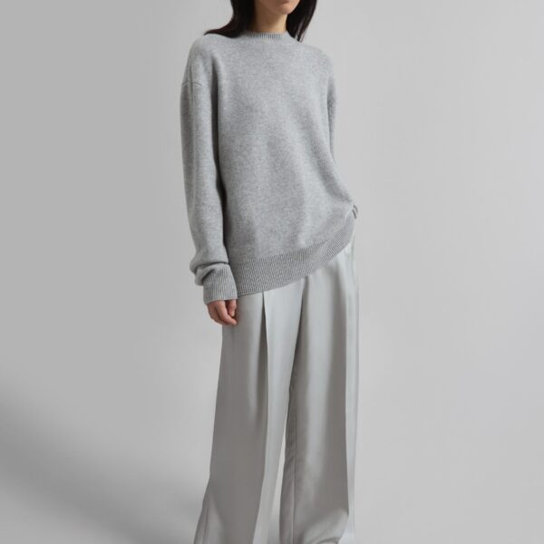 The Frankie Shop Marfa Pleated Silk Trousers – Grey, view 5