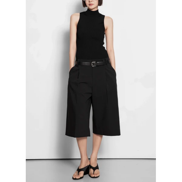 The Frankie Shop Meldert Bermuda Shorts - Black - Oversized Minimalist Shorts in Black - Shop at Luxury Shoes 
