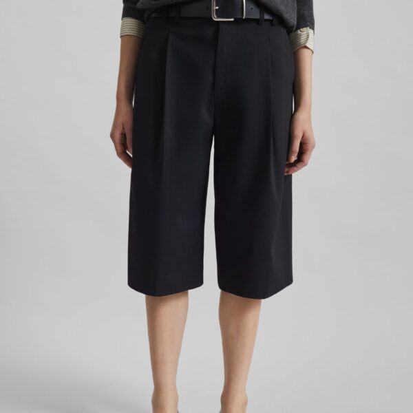 The Frankie Shop Meldert Bermuda Shorts – Black, view 6