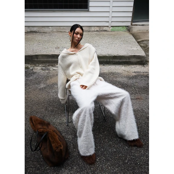 The Frankie Shop Melker Furry Pants – Off White, view 6