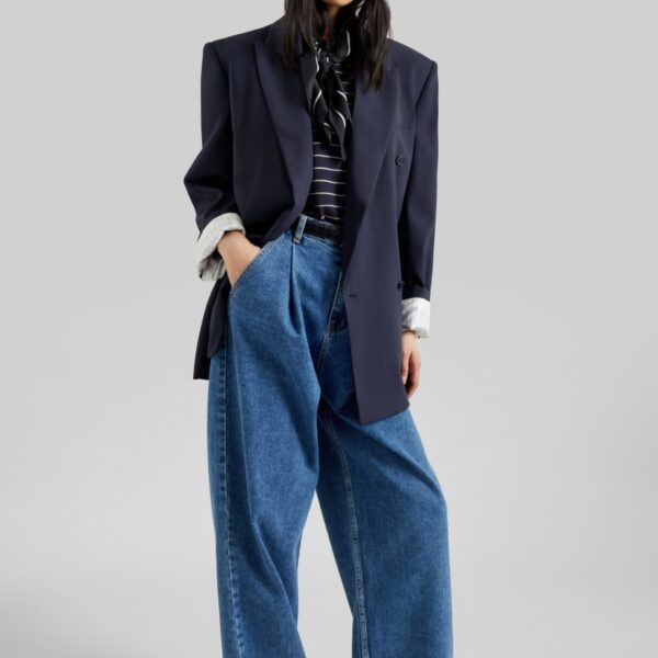 The Frankie Shop Monterey Structured Blazer – Dark Navy, view 3