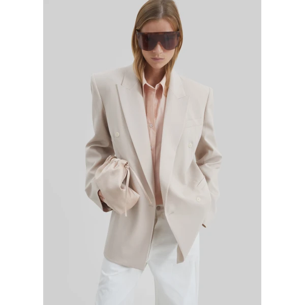The Frankie Shop Monterey Structured Blazer - Faded Pink - Oversized Minimalist Jackets in Pink - Shop at Luxury Shoes 