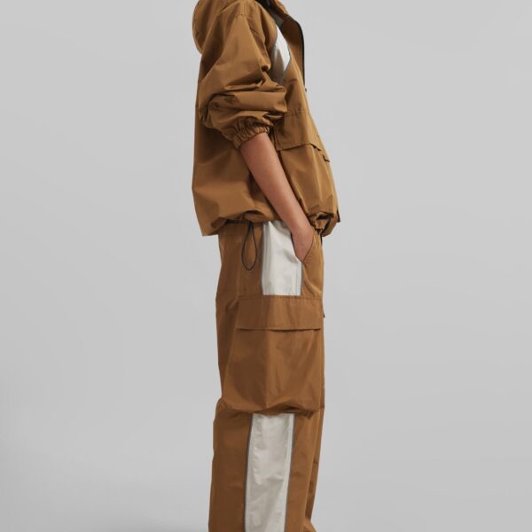 The Frankie Shop Navan Cargo Pants – Brown, view 2
