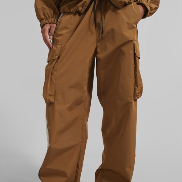 The Frankie Shop Navan Cargo Pants – Brown, view 3
