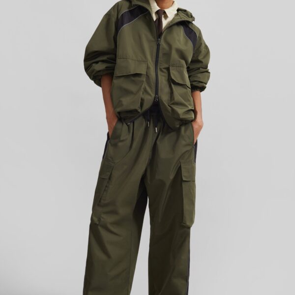 The Frankie Shop Navan Cargo Pants – Khaki, view 2