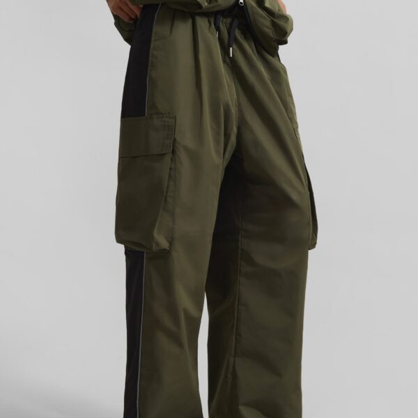 The Frankie Shop Navan Cargo Pants – Khaki, view 3