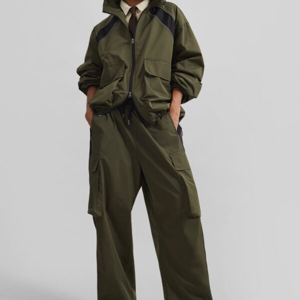 The Frankie Shop Navan Cargo Pants – Khaki, view 5