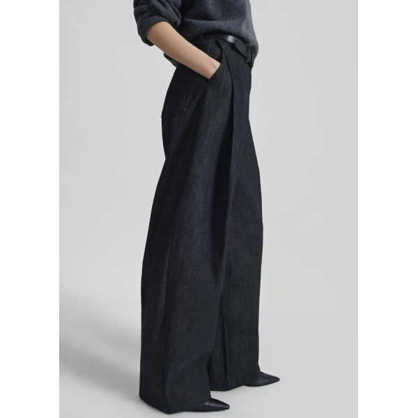 The Frankie Shop Nesna Barrel Leg Jeans - Black - Oversized Minimalist Pants in Black - Shop at Luxury Shoes 