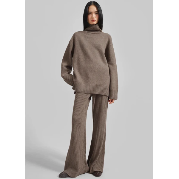 The Frankie Shop Odense Turtleneck Sweater - Brown - Oversized Minimalist Knitwear in Beige - Shop at Luxury Shoes 