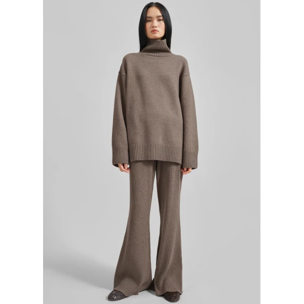 The Frankie Shop Odense Turtleneck Sweater - Brown - Oversized Minimalist Knitwear in Beige - Shop at Luxury Shoes 