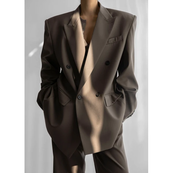 The Frankie Shop Pallen Double Breasted Blazer - Brown - Oversized Minimalist Jackets in Beige - Shop at Luxury Shoes 