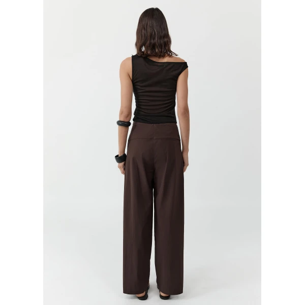 The Frankie Shop Relaxed Pleat Pants - Bark - Oversized Minimalist Pants in Beige - Shop at Luxury Shoes 
