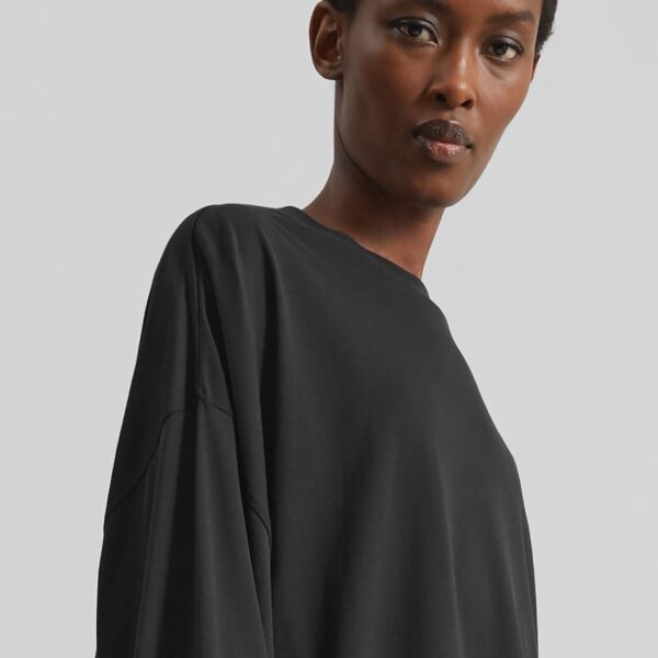 The Frankie Shop Rio Oversized Sleeve Tee – Black Top, view 4