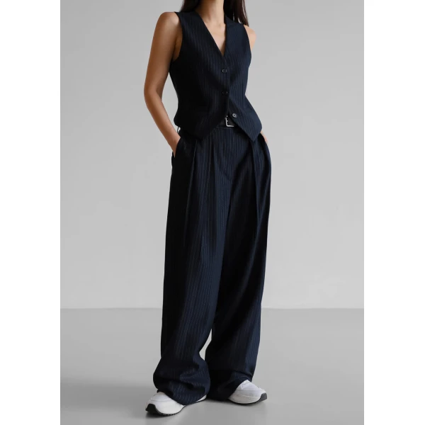 The Frankie Shop Tansy Pleated Trousers - Navy Pinstripe - Oversized Minimalist Pants in Multicolour - Shop at Luxury Shoes 