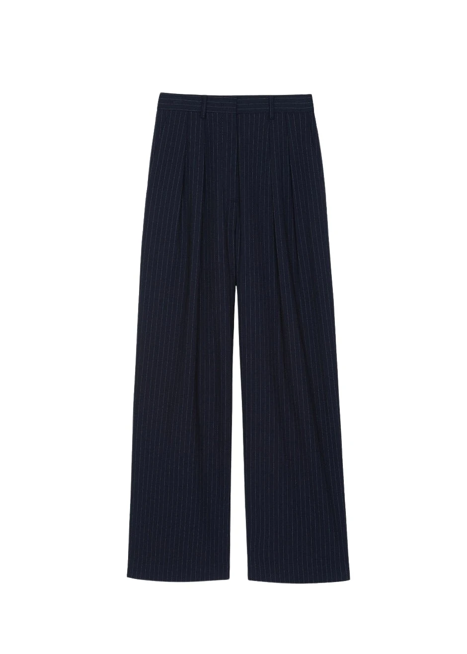 The-Frankie-Shop-Tansy-Pleated-Trousers-Navy-Pinstripe-coveti79816_nobg The Frankie Shop Tansy Pleated Trousers - Navy Pinstripe - Oversized Minimalist Pants in Multicolour - Shop at Luxury Shoes