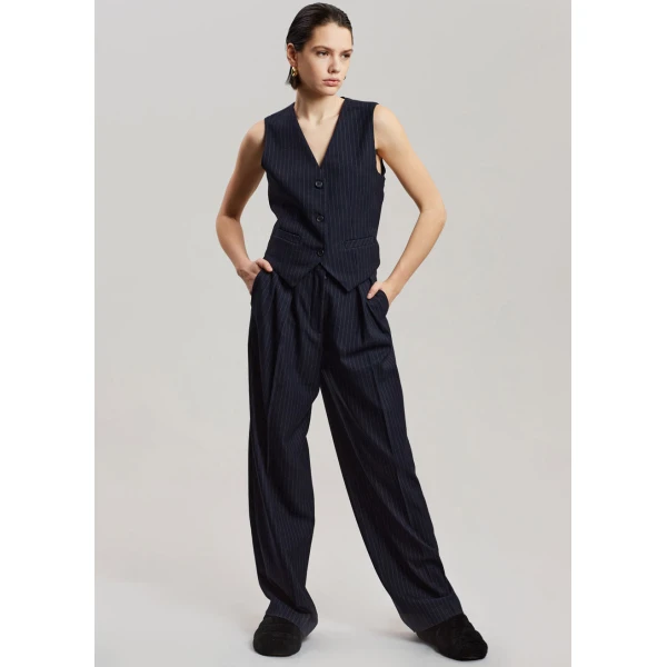 The Frankie Shop Tansy Tailored Vest - Navy Pinstripe - Oversized Minimalist Jackets in Multicolour - Shop at Luxury Shoes 