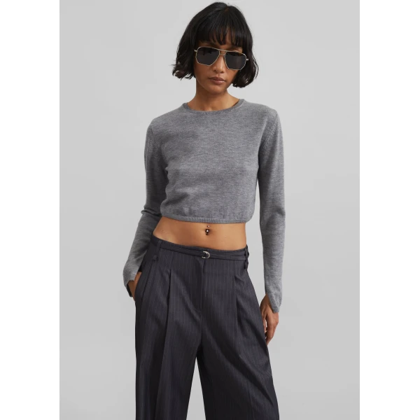 The Frankie Shop Veer Zip Cropped Sweater - Grey - Oversized Minimalist Knitwear in Grey - Shop at Luxury Shoes 