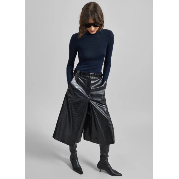 The Frankie Shop Vivonne Croc Faux Leather Culottes - Black - Oversized Minimalist Shorts in Black - Shop at Luxury Shoes 