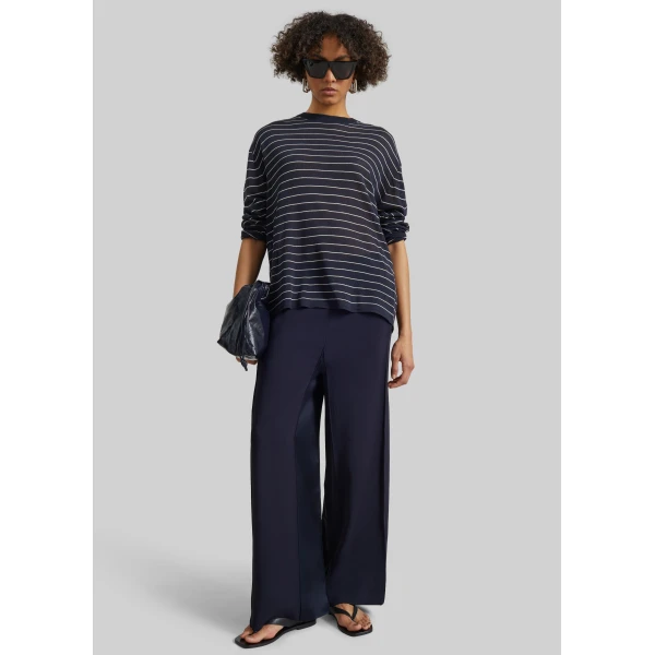 The Frankie Shop Wide Leg Culottes - Dark Ink Navy - Oversized Minimalist Pants in Black - Shop at Luxury Shoes 
