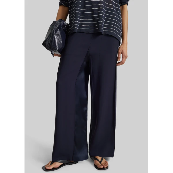 The Frankie Shop Wide Leg Culottes - Dark Ink Navy - Oversized Minimalist Pants in Black - Shop at Luxury Shoes 