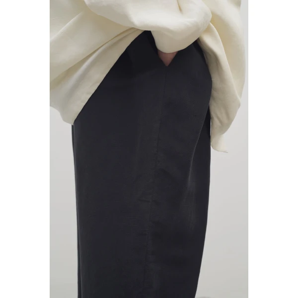 The Row Dyri Pant - Pants - Luxury Ready-to-Wear at Luxury Shoes 