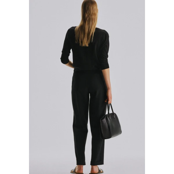 The Row Fini Pant - Pants - Luxury Ready-to-Wear at Luxury Shoes 