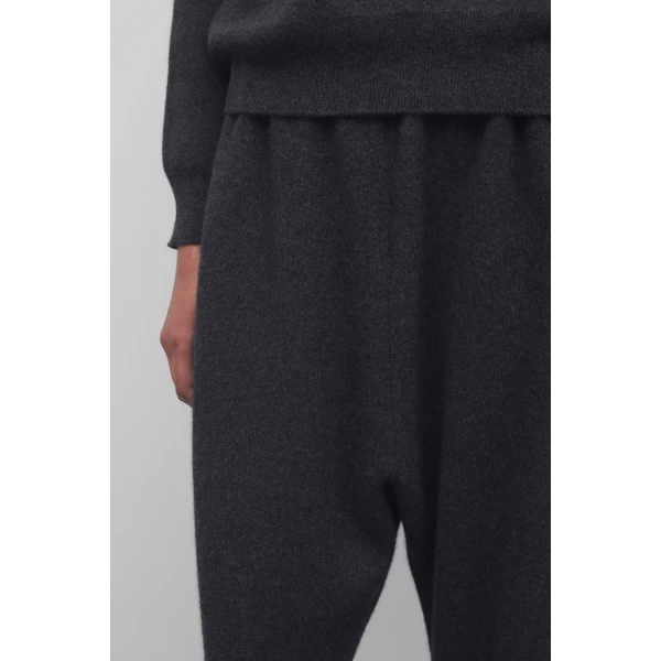 The Row Herea Pant - Pants - Luxury Ready-to-Wear at Luxury Shoes 