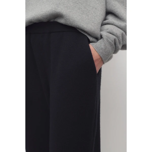 The Row Liyana Pants - Pants - Luxury Ready-to-Wear at Luxury Shoes 