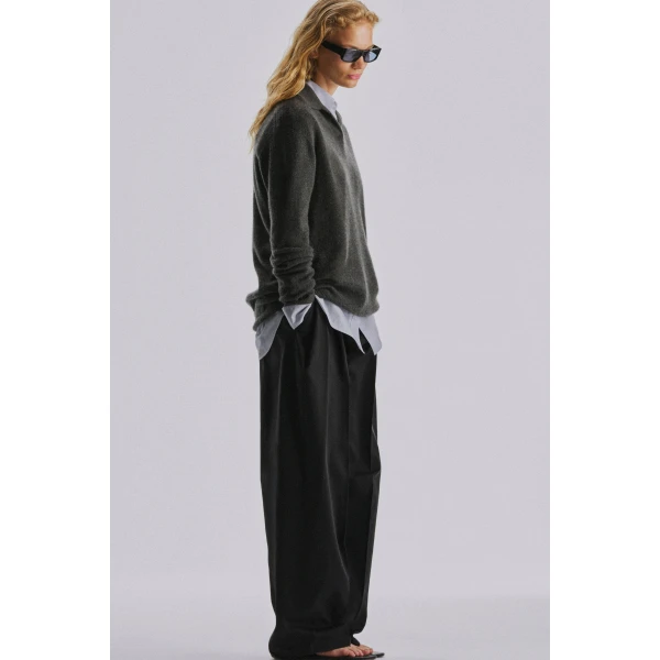 The Row Oashi Top - Tops - Luxury Ready-to-Wear at Luxury Shoes 