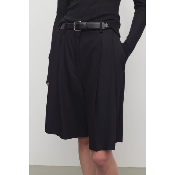 The Row Vesperis Short - Shorts - Luxury Ready-to-Wear at Luxury Shoes 