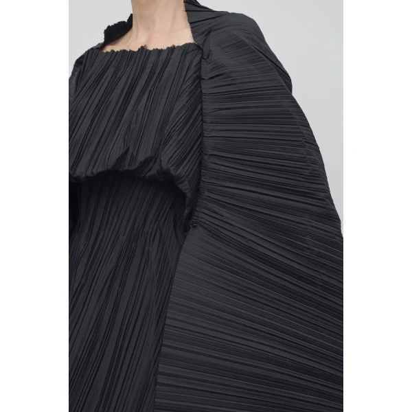 The Row Yasuni Dress - Dresses - Luxury Ready-to-Wear at Luxury Shoes 