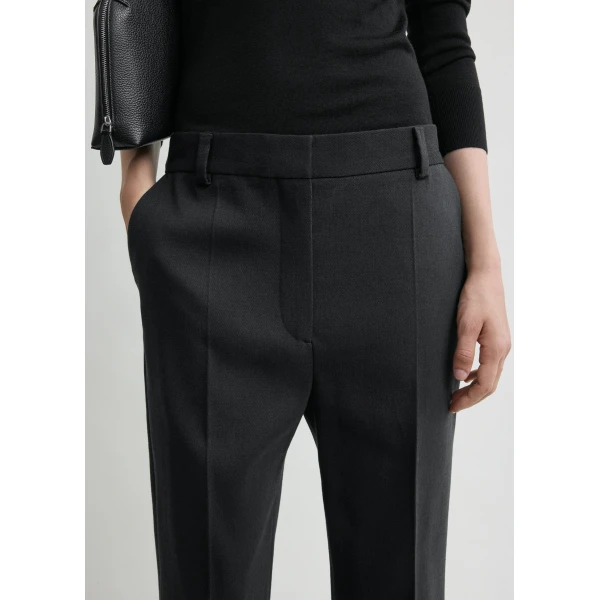 Totême Cropped Suit Trousers Washed Black - Pants - Scandinavian Minimalist Luxury at Luxury Shoes 