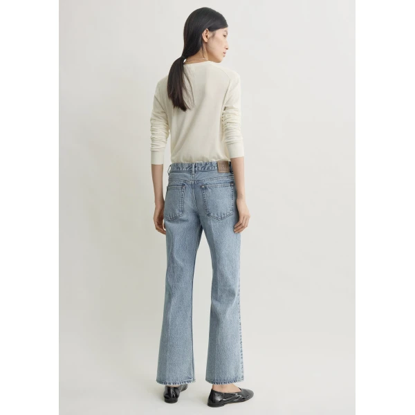 Totême Kick Flare Denim True Vintage - Pants - Scandinavian Minimalist Luxury at Luxury Shoes 