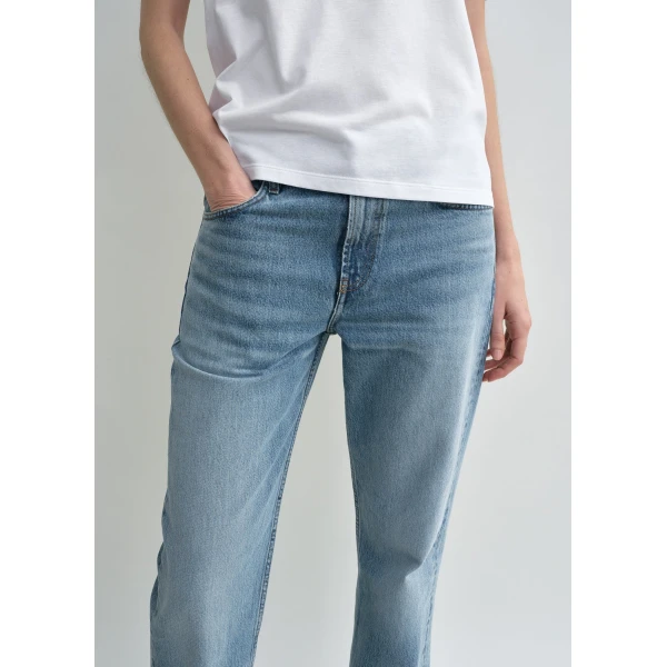Totême Low Straight Denim True Vintage Blue - Pants - Scandinavian Minimalist Luxury at Luxury Shoes 