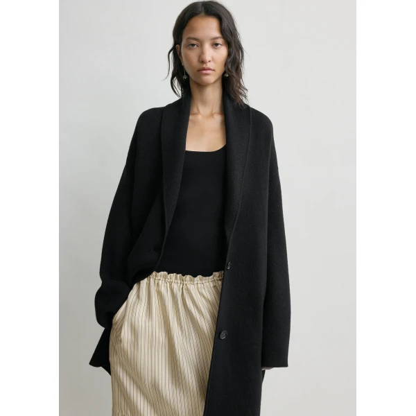 Totême Shawl-Lapel Robe Black - Robes - Scandinavian Minimalist Luxury at Luxury Shoes 