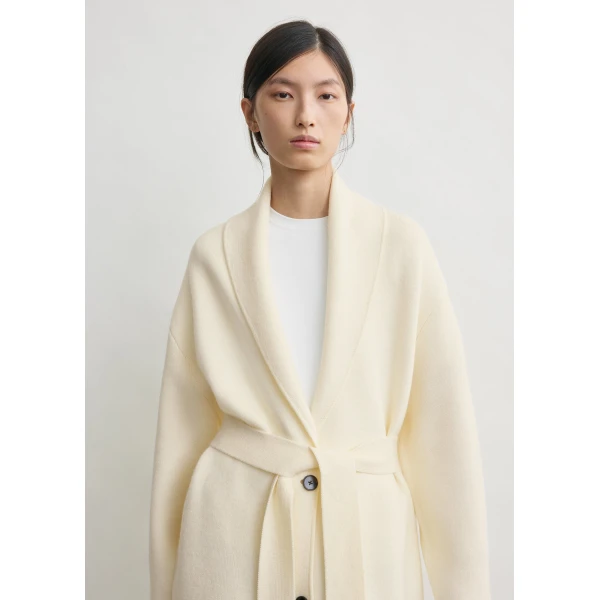 Totême Shawl-Lapel Robe Ecru - Robes - Scandinavian Minimalist Luxury at Luxury Shoes 